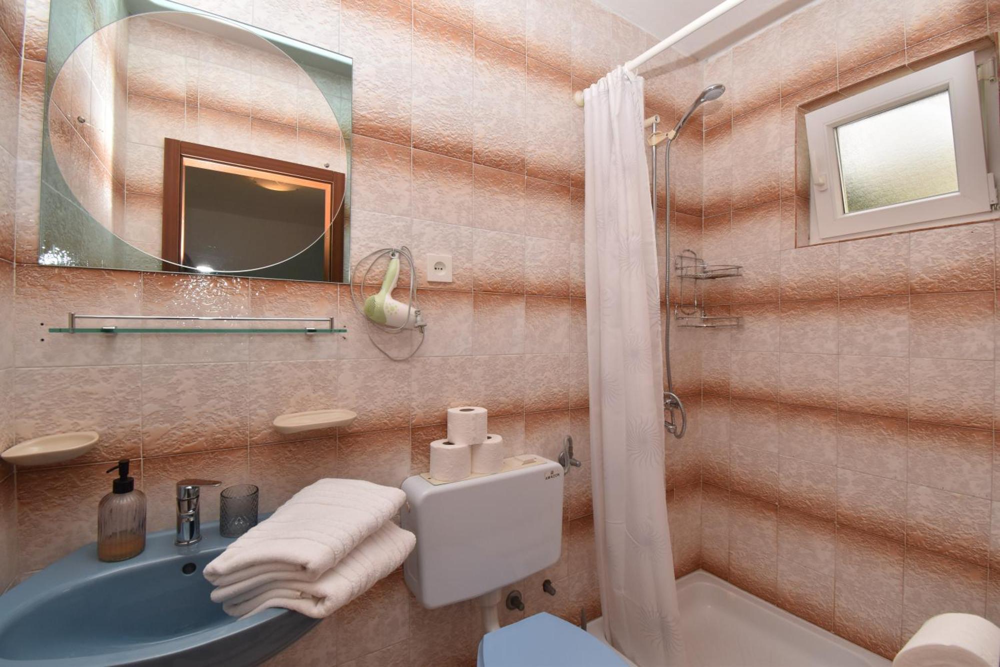 Apartment & Rooms Meri Tucepi Ngoại thất bức ảnh